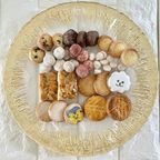 puapuaオリジナルビションのクッキー缶 2