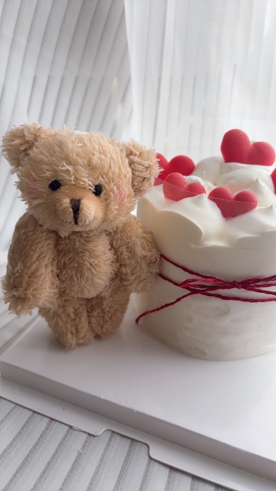 チョコレートケーキのようせい⋆* ハムちゃん ぬいぐるみ くまちゃんのぬいぐるみケーキ（momoko •cake） | Cake.jp
