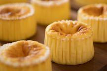 【ブームの火付け役】GAZTAのバスクチーズケーキ(8cm）4個 2