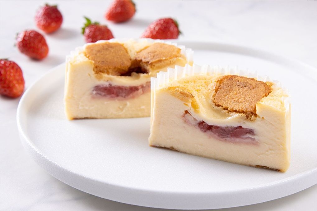 【季節限定・食べくらべ】GAZTAの苺バスクチーズケーキとバスクチーズケーキ 2種4個セット 1