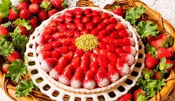 【店頭受取】【2/19～】イチゴのタルト (15cm) 1