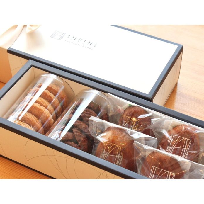 クッキー2個とグランド4個の詰め合わせ