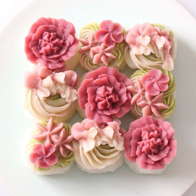 【母の日】＜うめとおはぎ＞おはぎのフラワーBOX（カーネーション）母の日2026 4