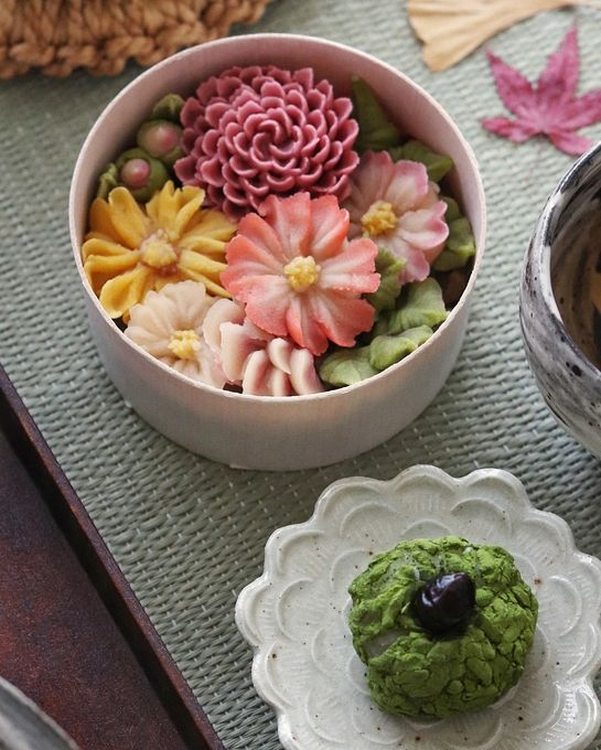 【うめとおはぎ】秋桜が咲くころに おはぎ7種7個＜卵不使用無添加＞お歳暮2025 3