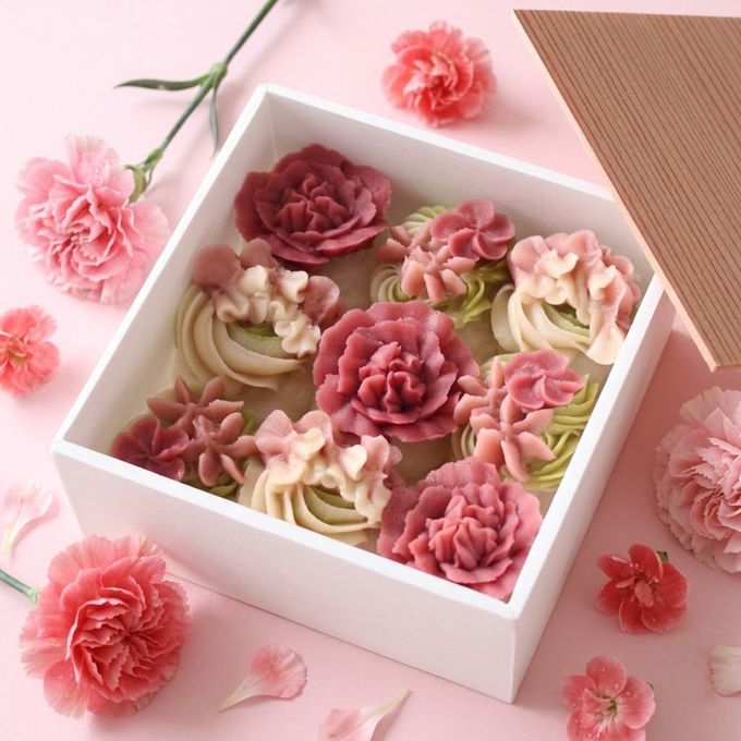 【母の日】＜うめとおはぎ＞おはぎのフラワーBOX（カーネーション）母の日2026 1