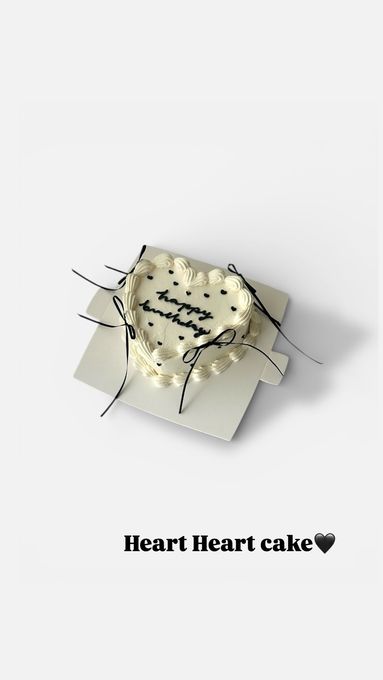 【色が選べる】ハートドットケーキ❤︎甘さ控えめクリームチーズ風味クリーム 1