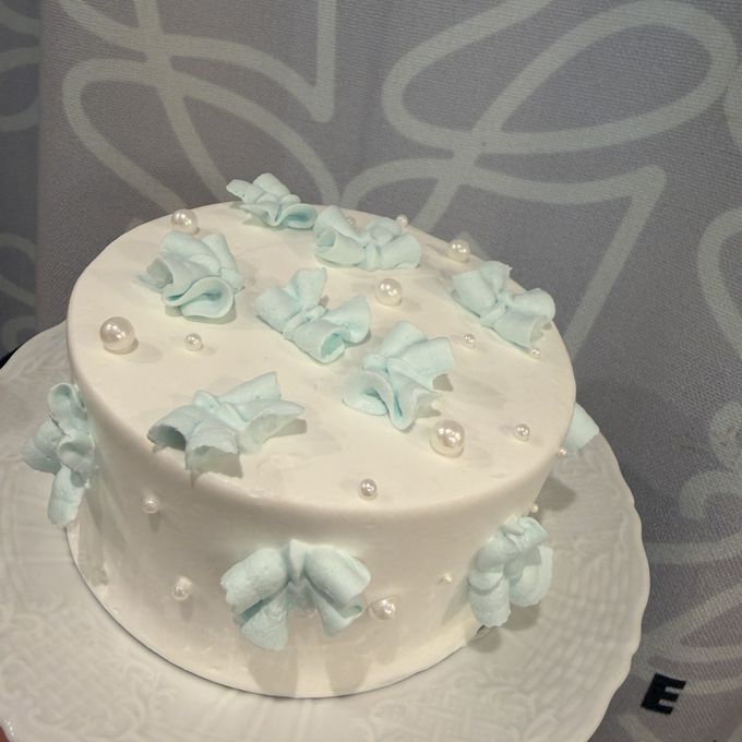 カラバリ豊富！キュートリボンパールケーキ4号｜推しカラー対応・リボンデザイン 2