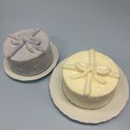 【色変更可能！】ふわふわリボンのギフトボックスケーキ5号／推し活・誕生日・記念日にぴったり！シンプルで上品な生クリームケーキ 2