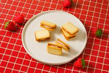 【送料無料】TOKYO STRAWBERRY SAND 6個入り 1