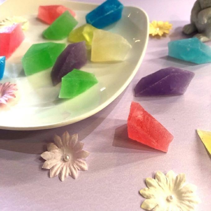 食べる宝石 琥珀糖 3個セット 宝石 お菓子 新潟製造 ルレクチェ いちご ブルーハワイ バナナ りんご 寒天ゼリー 琥珀糖寒天 ASMR 食べる宝石 4