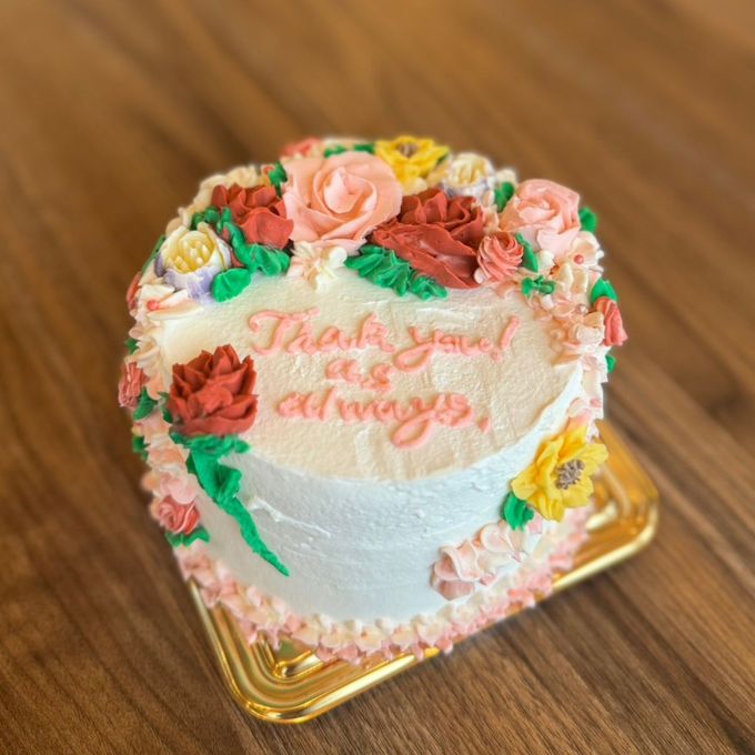 母の日 フラワー デコレーションケーキ 4号（2～4名様） 華やかなバタークリーム仕上げ｜メッセージカード対応｜冷凍配送 1