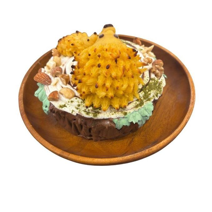 ホールケーキ 4号 ハリネズミのスイートポテト 白熊が琥珀糖で泳ぐ かわいい プレゼント 冷凍 3