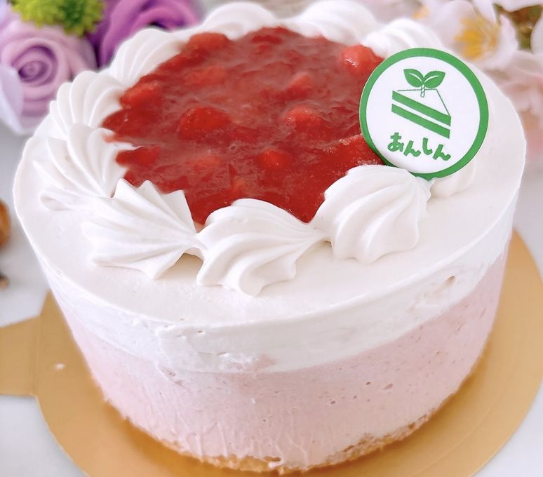 いちごみるくケーキ 2