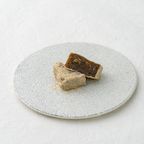 黒糖にくるみの入ったお餅です 2