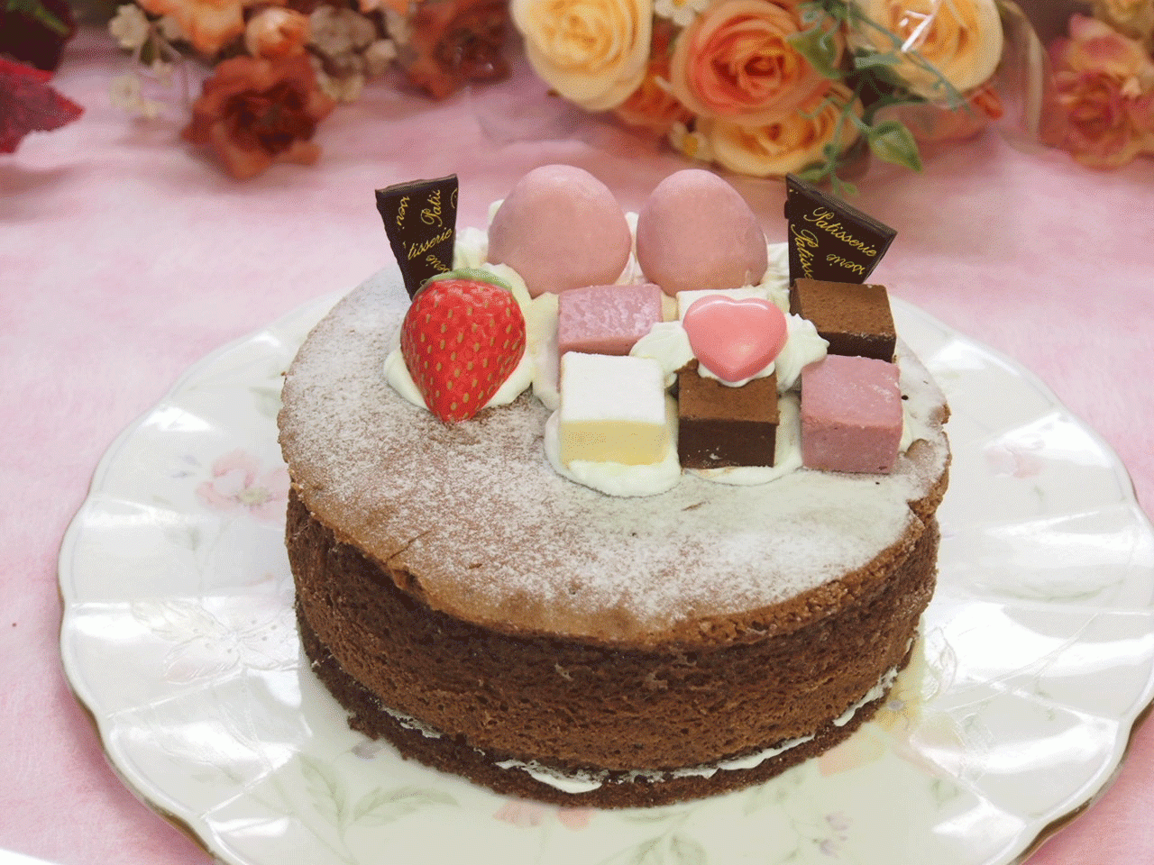 イチゴチョコ飾りガトーショコラ 5号 無料メッセージカード選べます。 b