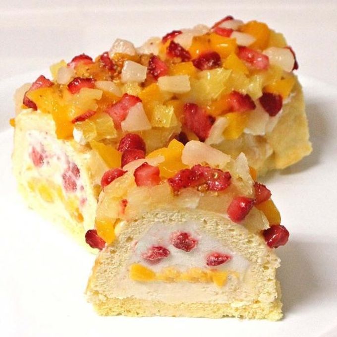 生乳アイスクリームロールフルーツアイスケーキ 13.5cm