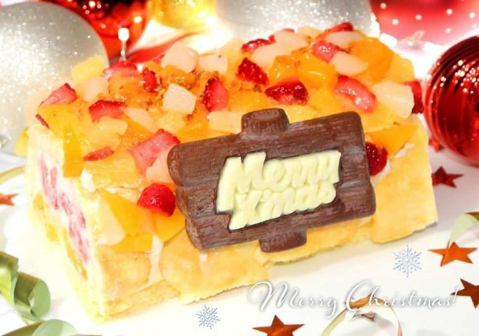 生乳アイスクリームロールフルーツアイスケーキ 13.5cm クリスマス2025 1