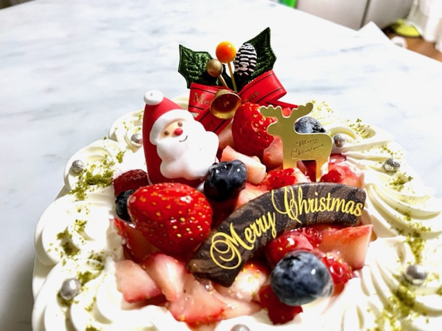 定番苺ショートのクリスマスケーキ クリスマス パーティー