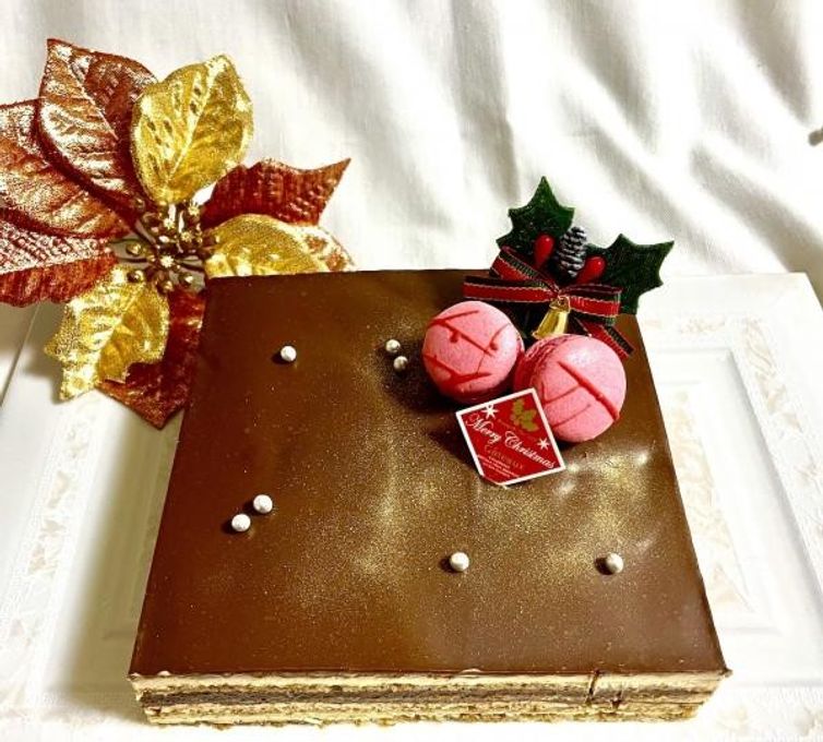 魅惑の香り クリスマスオペラ 10層のレイヤーが美しい大人のケーキ 5号 クリスマス2021  4