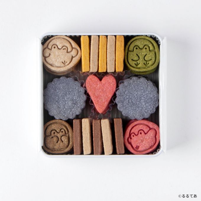 『コウペンちゃん』オリジナルクッキー缶 5