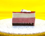 ラズベリーヨーグルト（断面） 7