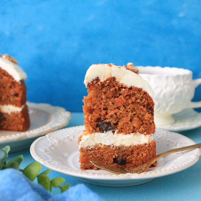 人参をたっぷり混ぜ込んで焼き上げたキャロットケーキ 4号 3