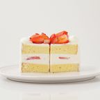 【カットタイプ】高級苺盛りデコレーションケーキ 6号 18cm 3