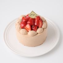 生チョコ苺盛りデコレーションケーキ 6号 18cm 