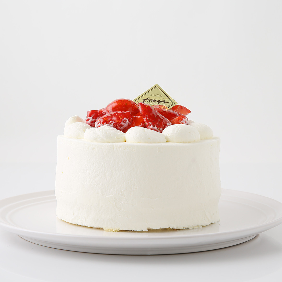 即日出荷可能】高級苺盛りデコレーションケーキ 6号 18cm（Antique