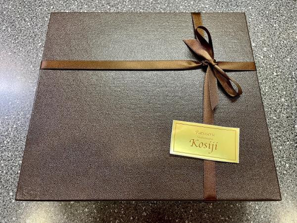 マドレーヌ出品 Amazon｜下村企販 マフィンカップ 小 200枚 クラフト紙 【日本製