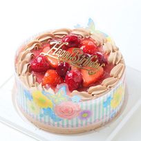 チョコ生クリーム苺 6号（直径約18cm）苺2段サンド ベルギー産チョコレート・北海道の生クリーム・小麦粉・バター100％使用 （バースデーオーナメント＋キャンドル＋ポストカード）