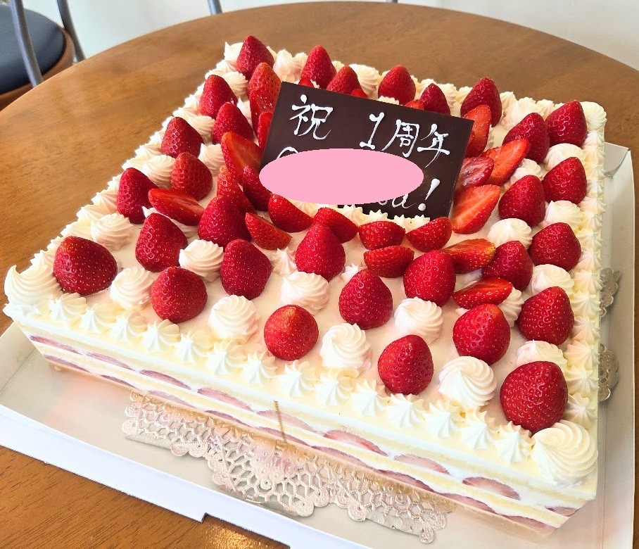 まつこ イチゴのクレイケーキ　2段飾り付き Φ15cm Φ20cm MARITATSU様専用 イチゴのクレイケーキ 2段飾り付き バースデー