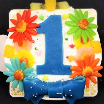 デコもり。Happy 1st birthdaycake 豆乳クリーム 3号 9cm 10