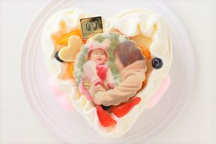 無添加ヨーグルトクリームのファーストバースデー 国産フルーツケーキ・ハート型 お写真のプリントクッキー付き 5号 15cm