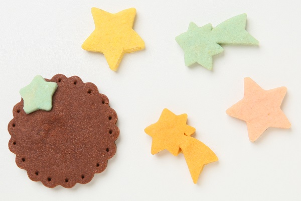 国産小麦粉と安心材料☆キャラクタークッキーのデコレーションケーキ 7号 21cm 7