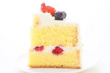 フラワー添え苺のパーティデコレーションケーキ 3段 10号×7号×5号 6