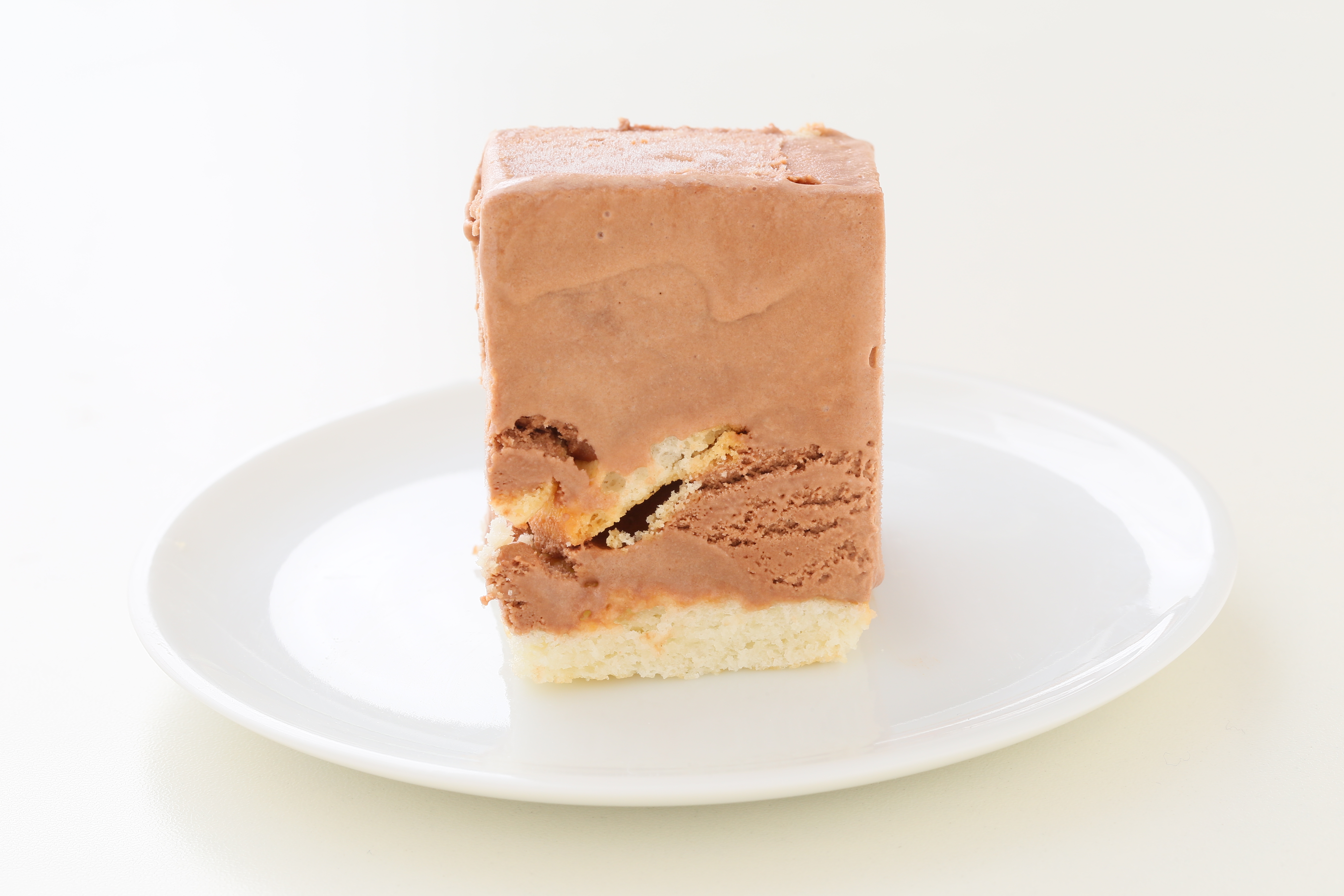 チョコアイスクリームのデコレーションケーキ 5号 15cm   5
