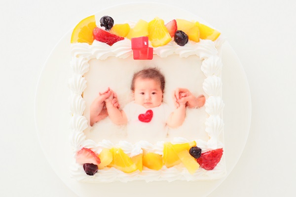 赤ちゃんケーキ ファーストバースデー 写真ケーキ （1キャンドル付き 豆乳クリームケーキ） 4号 12cm
