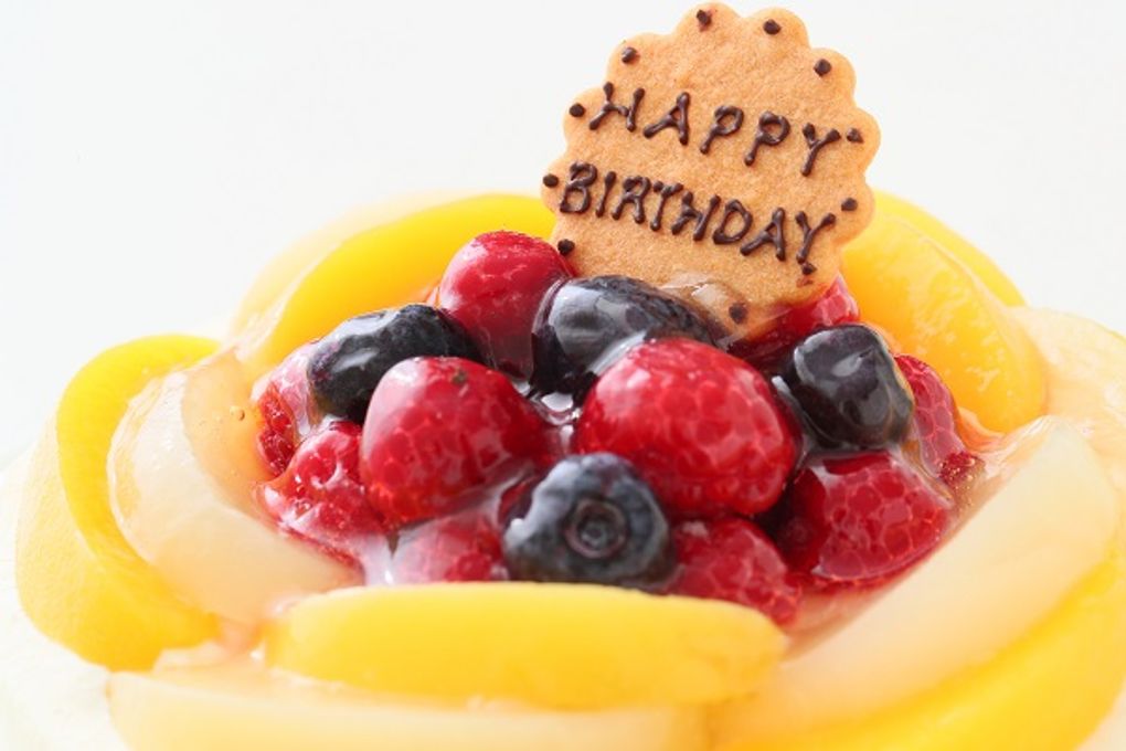 7種のフルーツフレーバー入り  花束みたいなバースデーケーキ 16cm 誕生日ケーキ 9