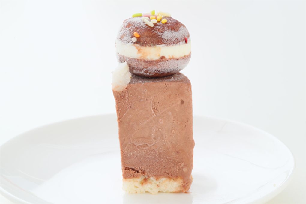 ハート型 チョコレートアイスクリームのデコレーションケーキ 6号 18cm  4