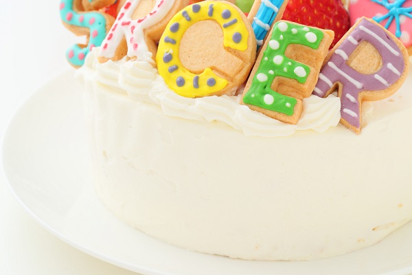 純生苺ショート Lovelyアイシングクッキーケーキ  文字入りアイシング 5号 15cm （お得なアイシングセットです） ギフトに最適 10