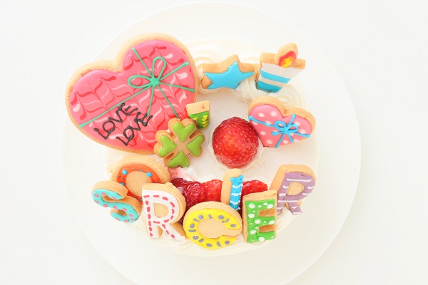 純生苺ショート Lovelyアイシングクッキーケーキ  文字入りアイシング 5号 15cm （お得なアイシングセットです） ギフトに最適 2