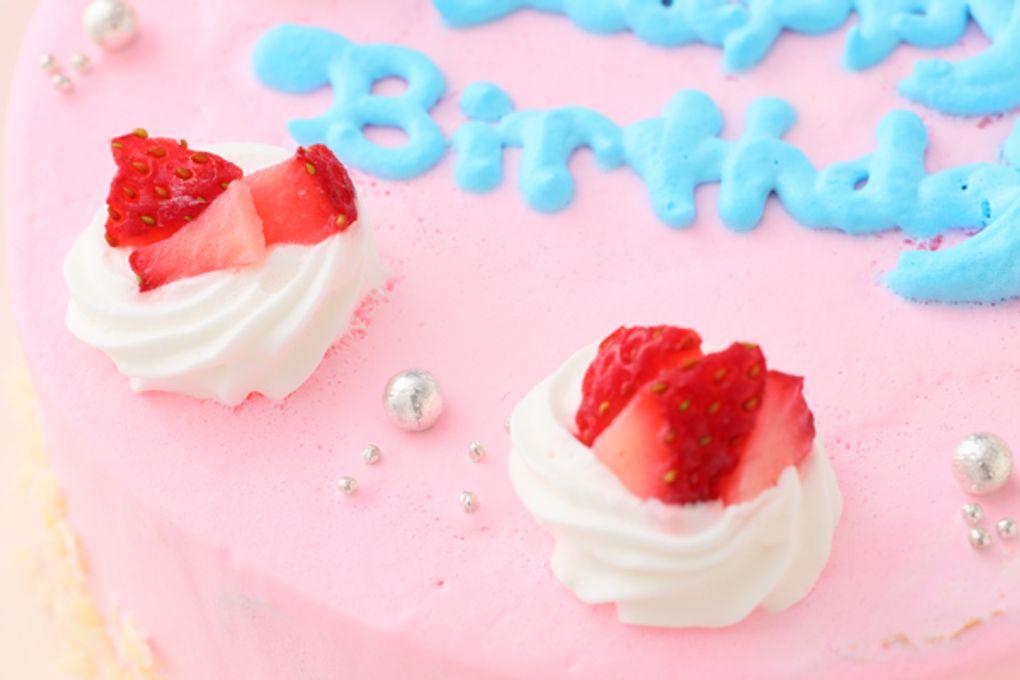 可愛いピンクのショートケーキ 7号 いちご 生クリーム 21cm 9