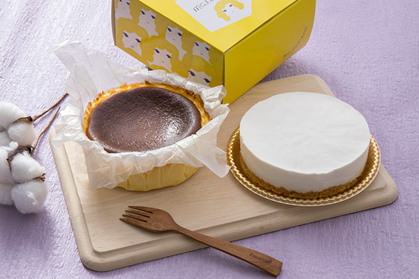 ベイクドチーズバスクスタイル+エールレアフロマージュ（ラ フロマージュ マリアンヌ） | Cake.jp