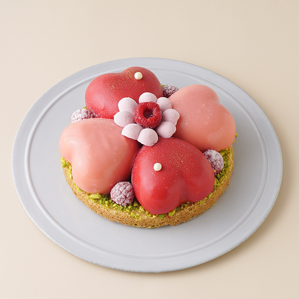 【SALON BAKE ＆ TEA】ハート型のムースケーキ「クール ド フルール」 母の日2024 1