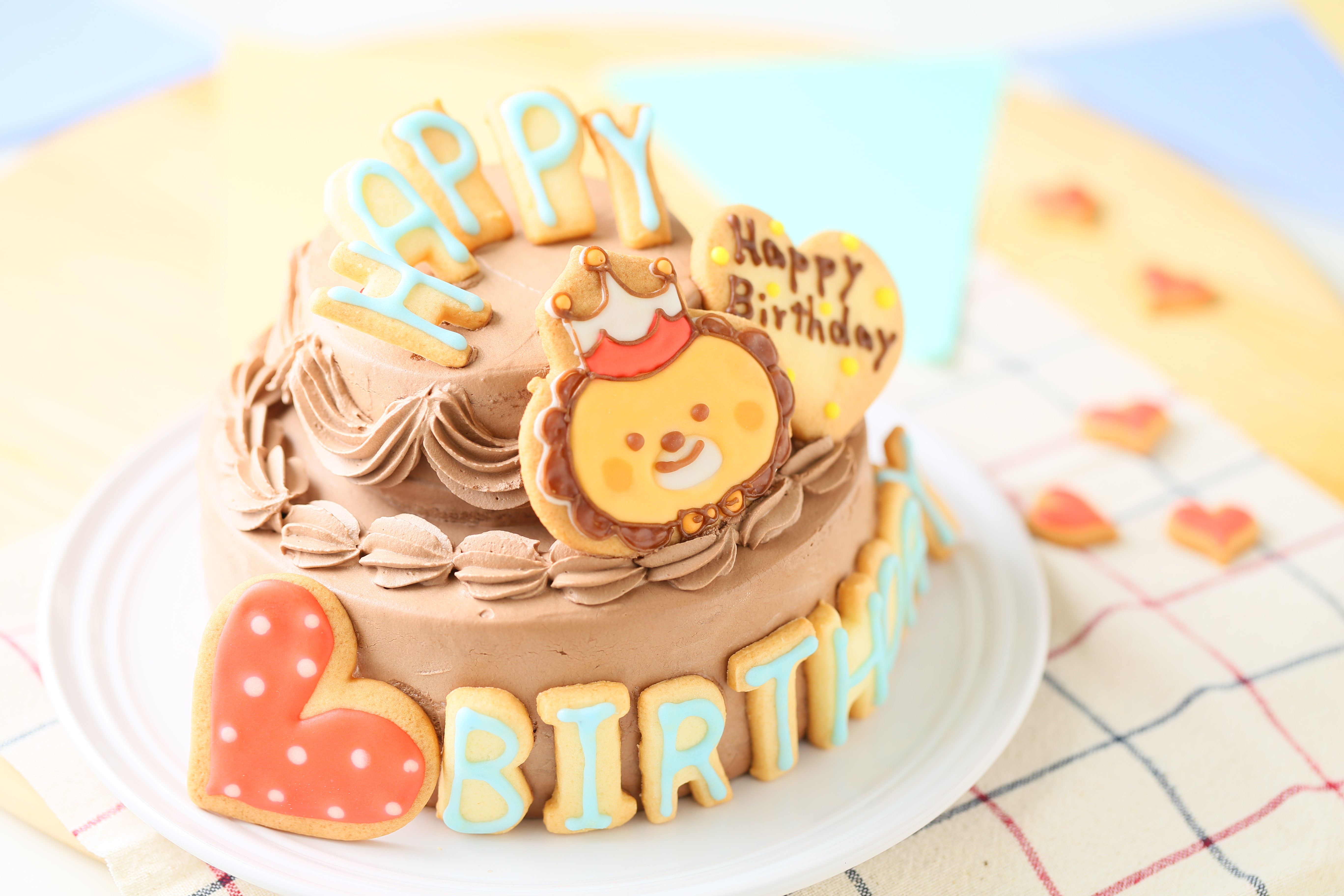 HAPPY BIRTHDAYアイシングクッキー付き イラストキャラクターデコレーションケーキ（チョコ生クリーム） 5号 15cm 1