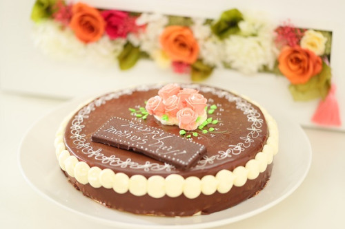 昔懐かしいチョコレートデコレーションケーキ 6号 18cm 
