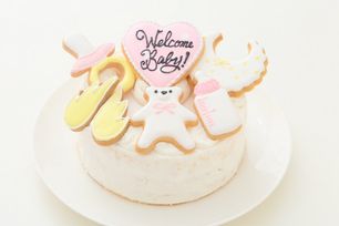 出産祝いアイシングクッキー乗せヨーグルトクリームデコレーション 5号 15cm【ベビー&キッズ】