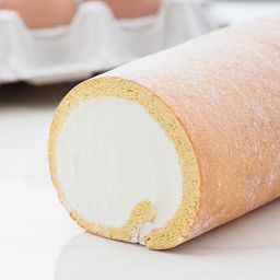 プレミアムホワイトロールケーキ 6.5×8.5×16cm roll-white