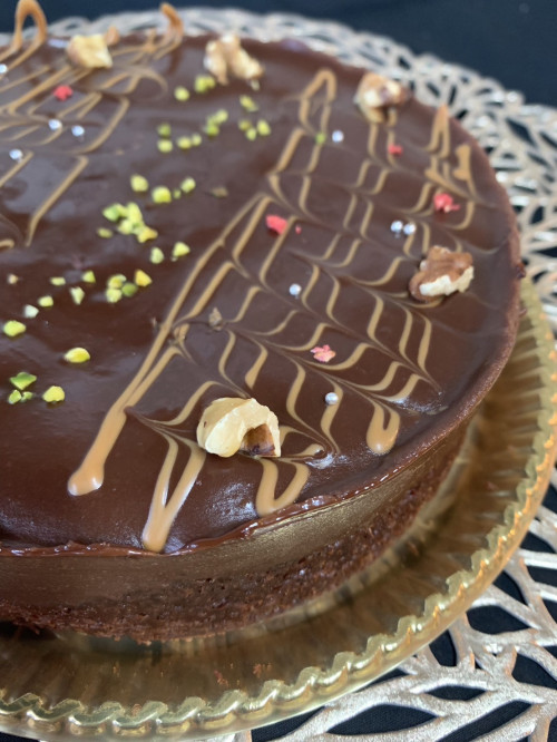 濃厚チョコガナッシュケーキ（15センチ）バースデーケーキや記念日ギフトやお祝いプレゼントにも♪